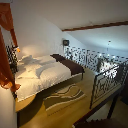 Hanul Fullton Hotell 3*